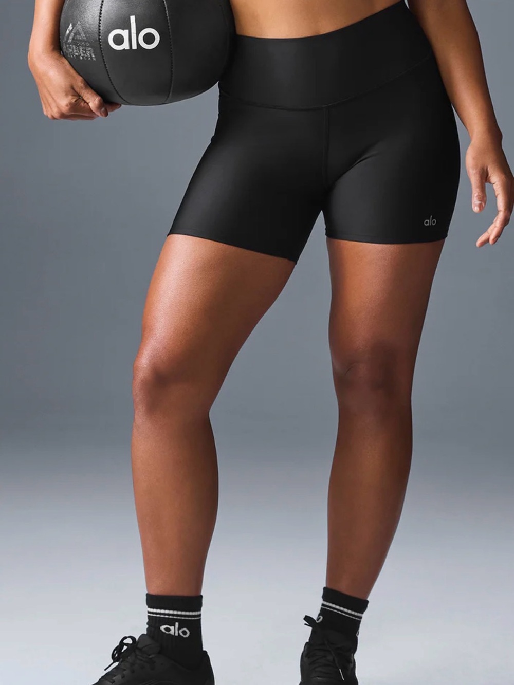 New Without Tags Alo 5" Airlift Energy Short - Black - Small